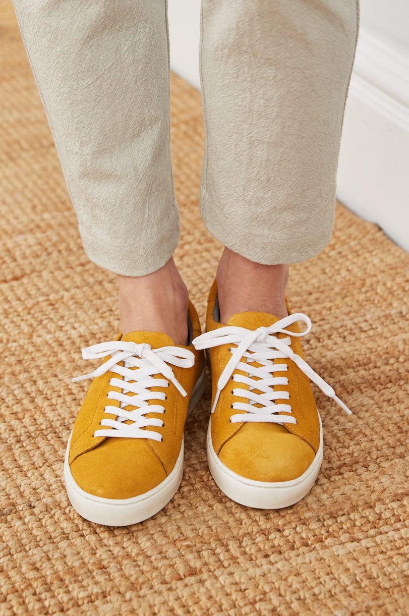 SH4437 Suede Trainer