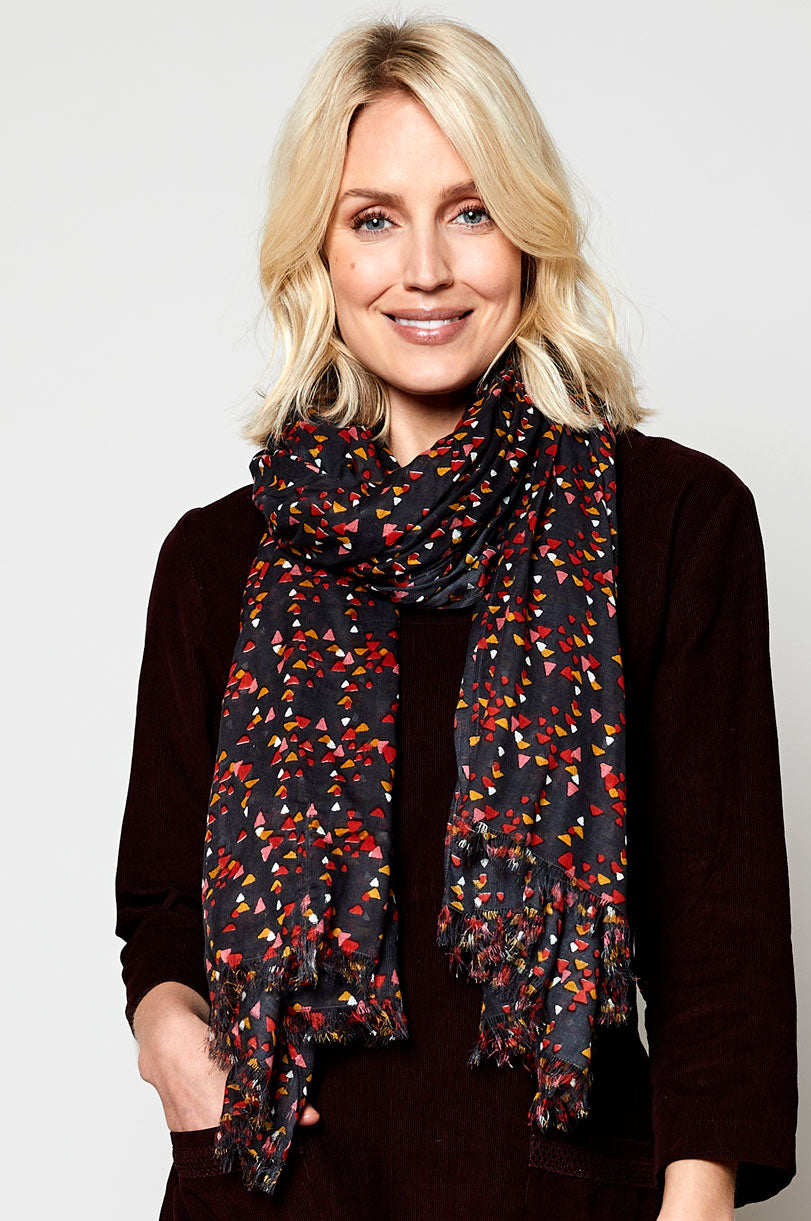 TP0318 Printed Triangles Scarf